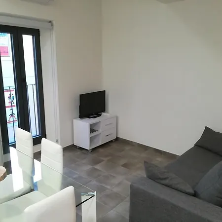 شقة Girorooms Center خيرونا